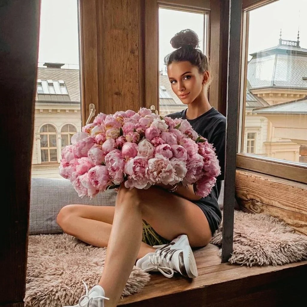 sugar baby with flowers