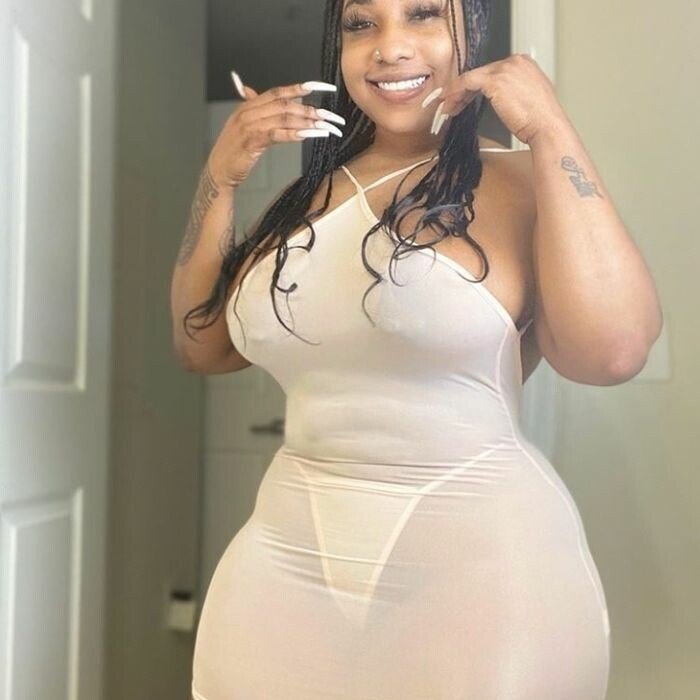 latinhoney_ Profile image 3