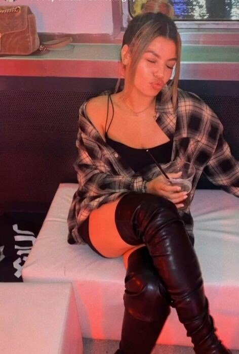 klynne23 Profile image 4