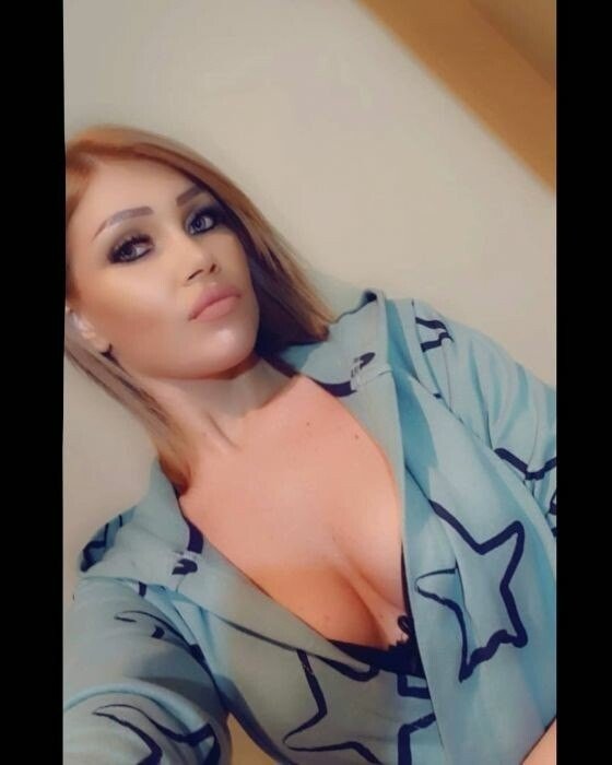 Lunaababe23 Profile image 1