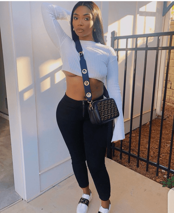 brxwnie Profile image 1