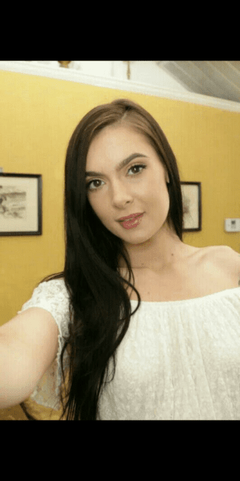 BeachBlondeBunny95 Profile image 1