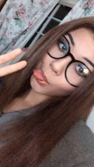 Dessy45 Profile image 1