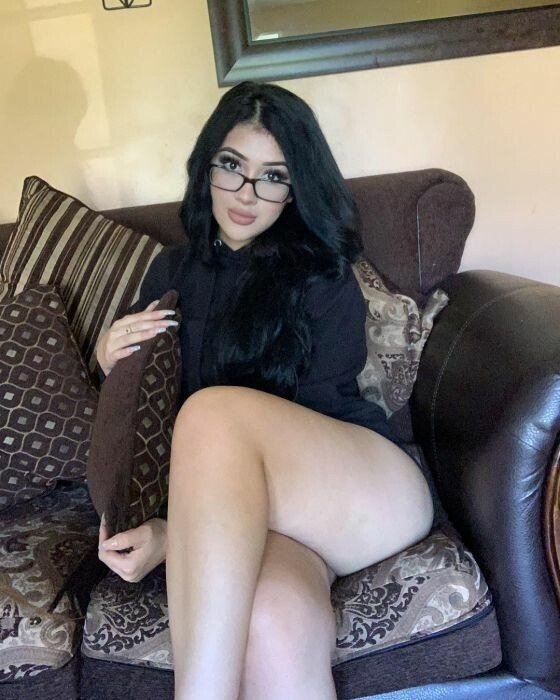 classychic98 Profile image 2
