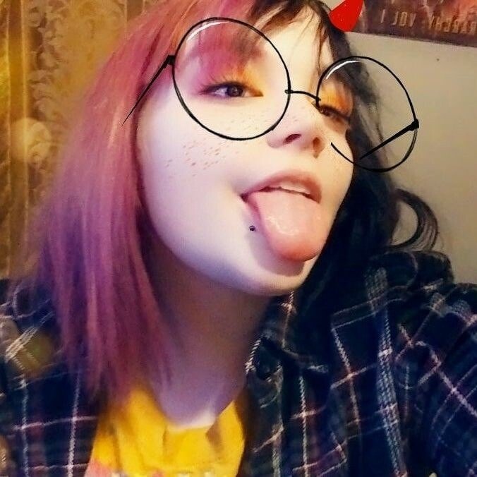 HoneyBuns244 Profile image 4